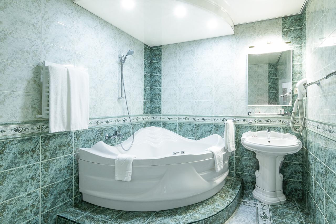 Spa Hotel Galera Kiev Exteriör bild